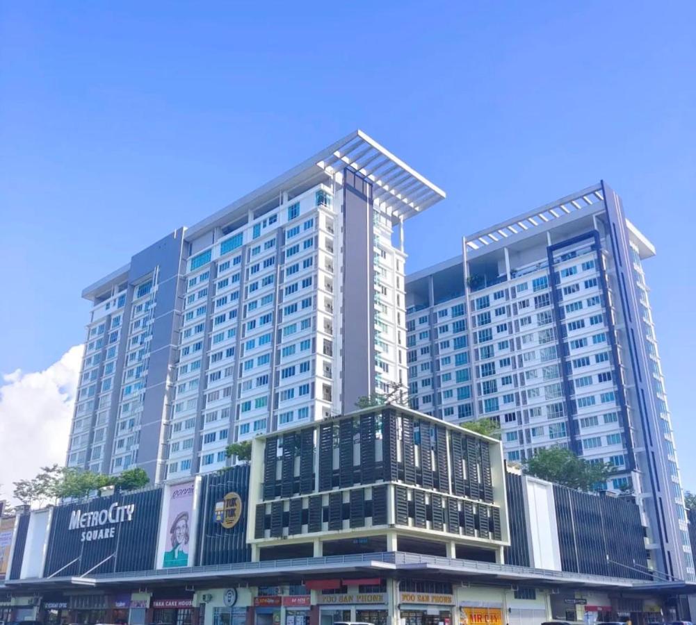 Rayyan Condominium @ Metrocity Square Kuching Exterior photo